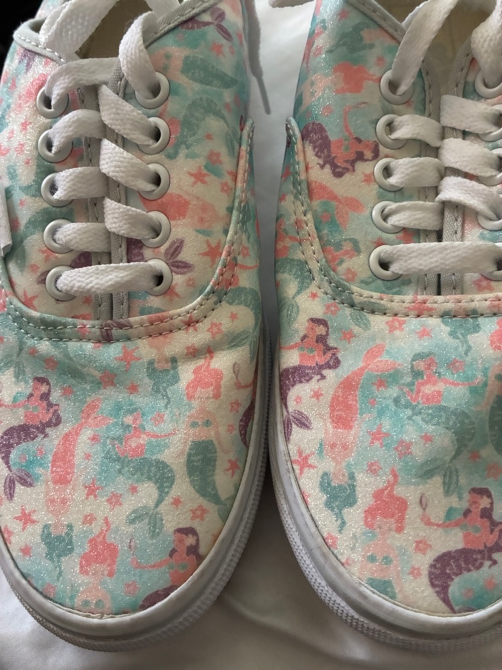 Vans  women’s Mermaid Print Sneakers in White Pink Aqua Purple